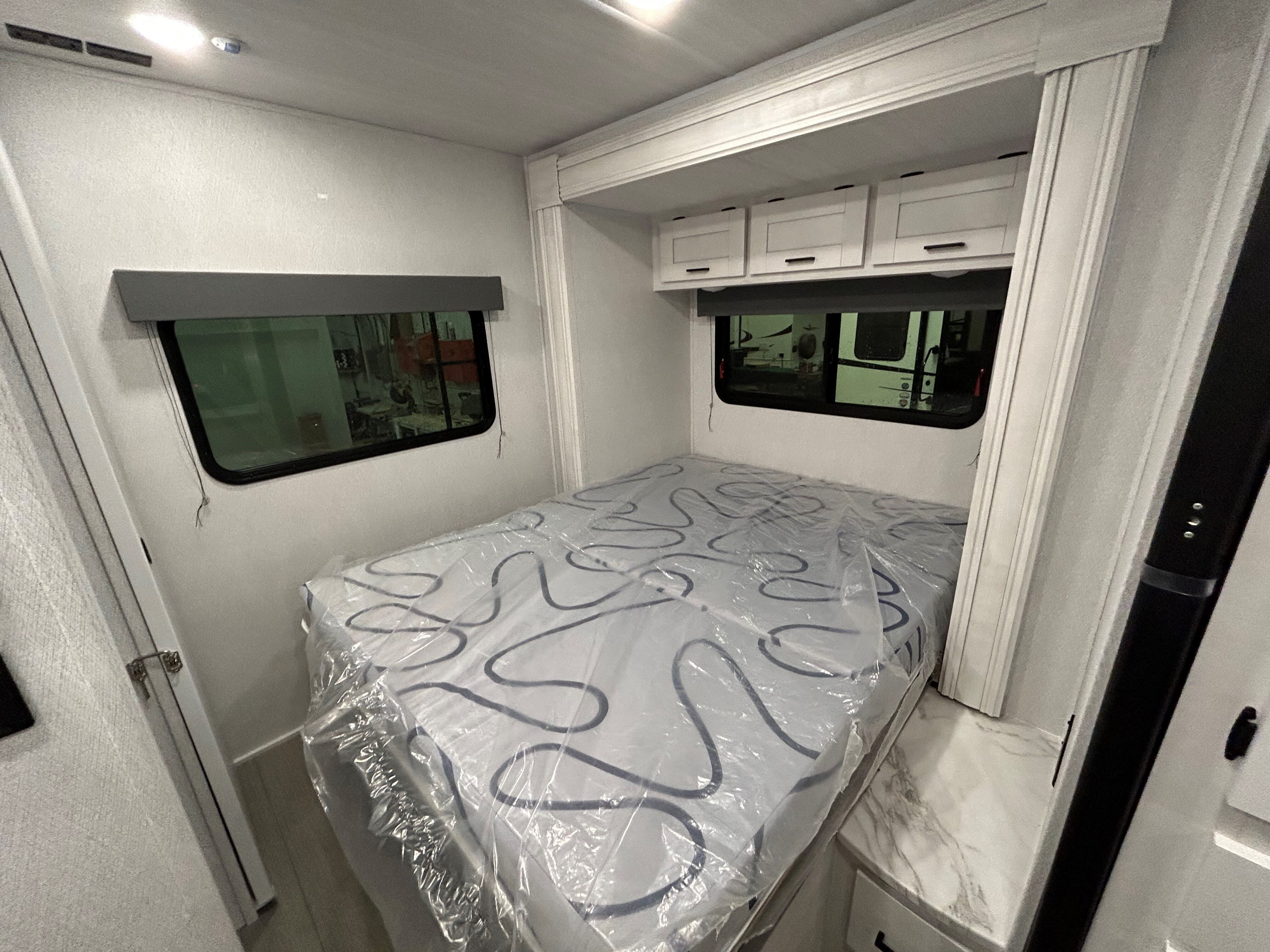 2024 EAST TO WEST RV ENTRADA 2200S*23, , hi-res image number 5